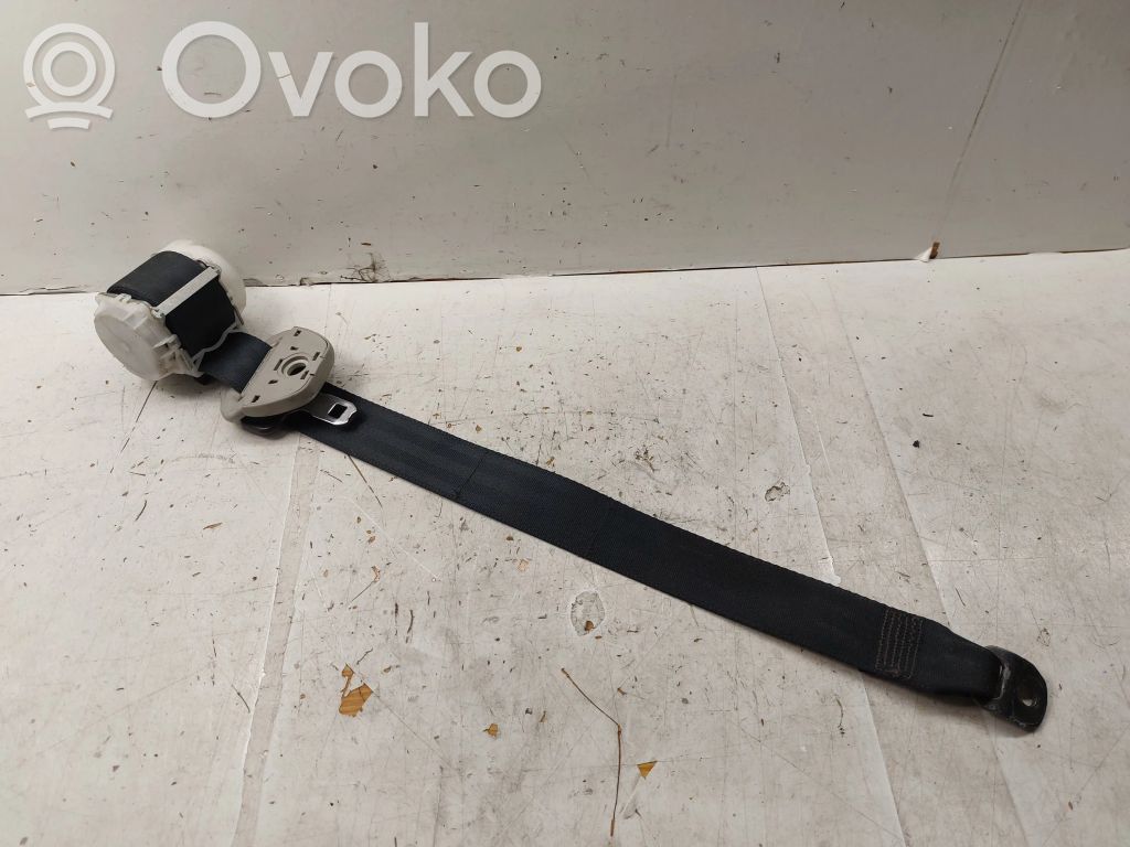 Toyota Corolla Verso AR10 Cinturón trasero 