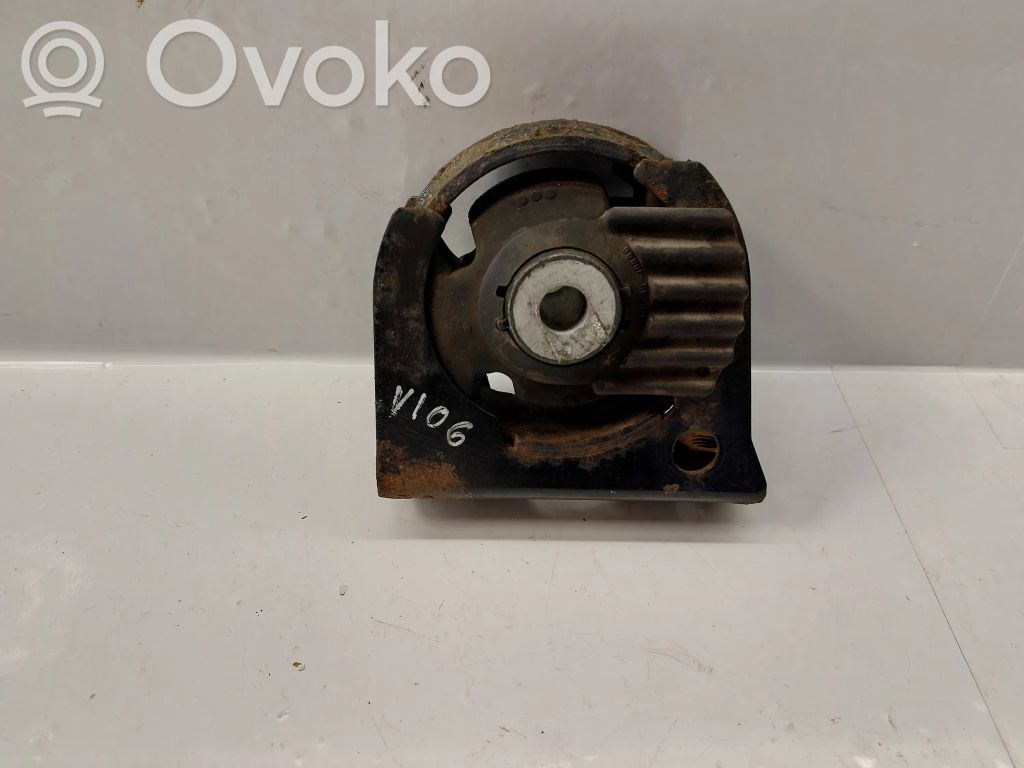 Toyota Verso Engine mount bracket 