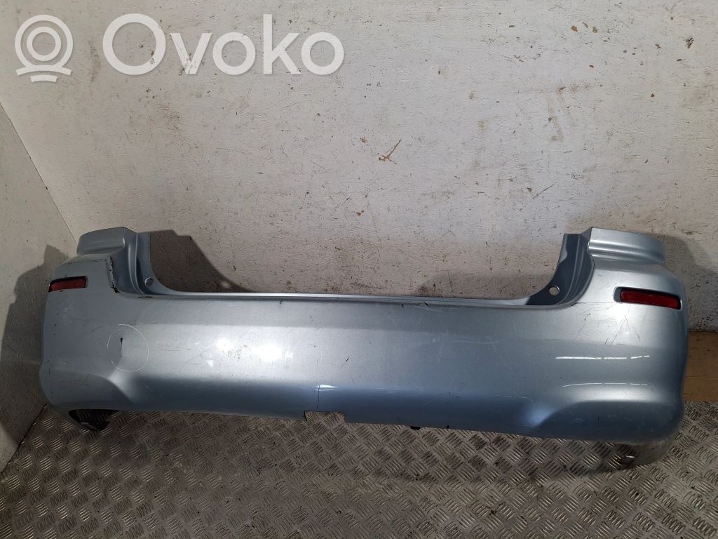Toyota Corolla Verso AR10 Parachoques 