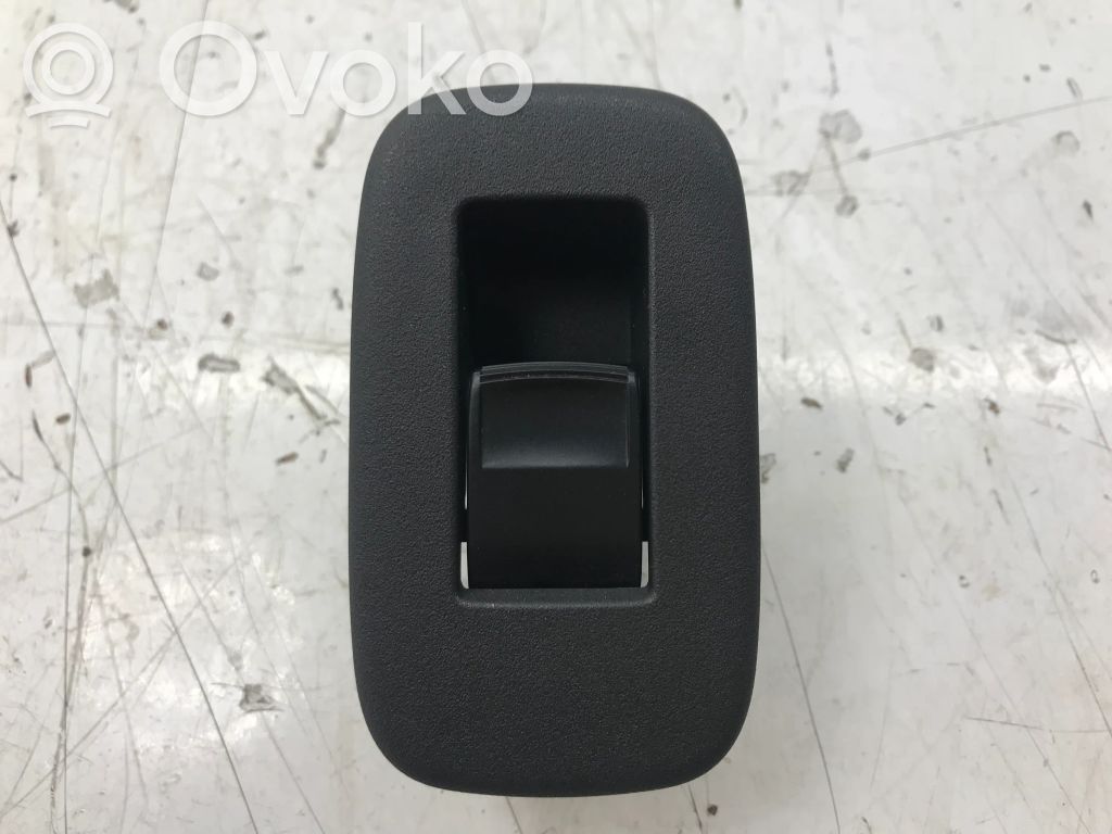 Toyota Auris 150 Electric window control switch 