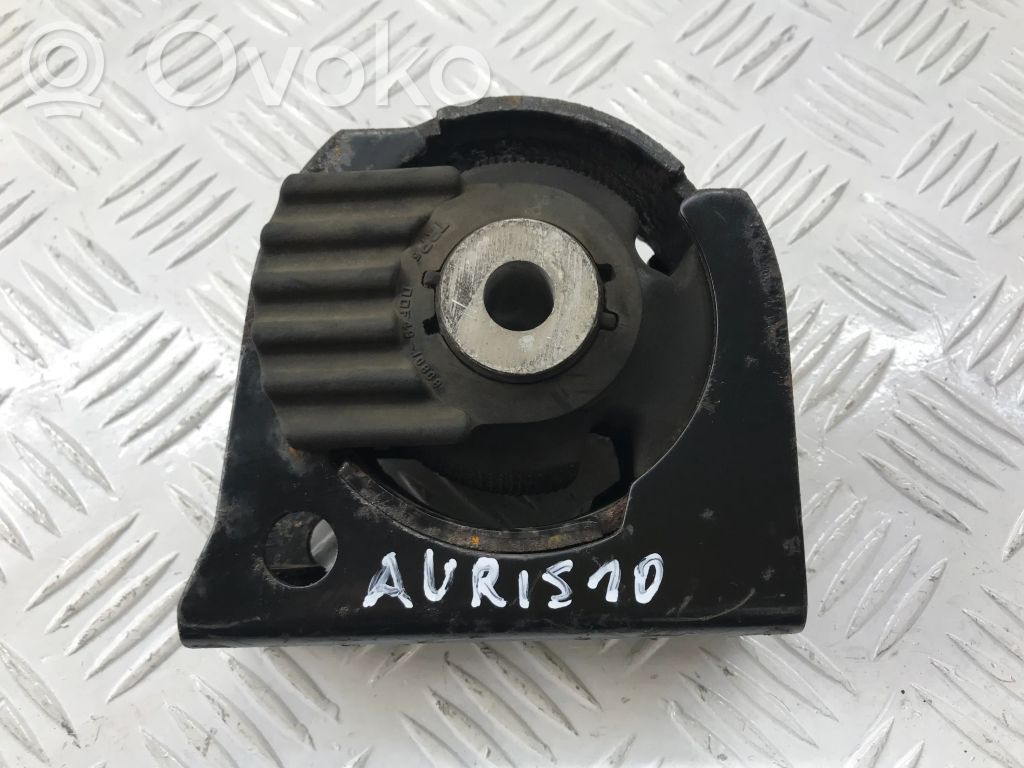 Engine mount bracket   123610R020,00F4910808