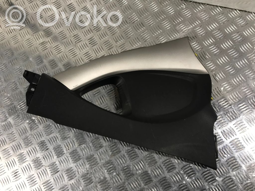 Toyota Auris 150 Otros repuestos del interior 