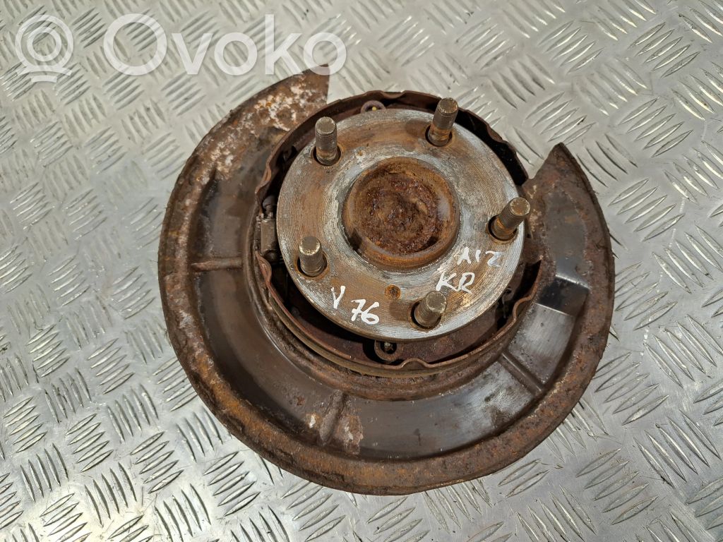 Toyota Corolla Verso AR10 Piasta koła tylnego 