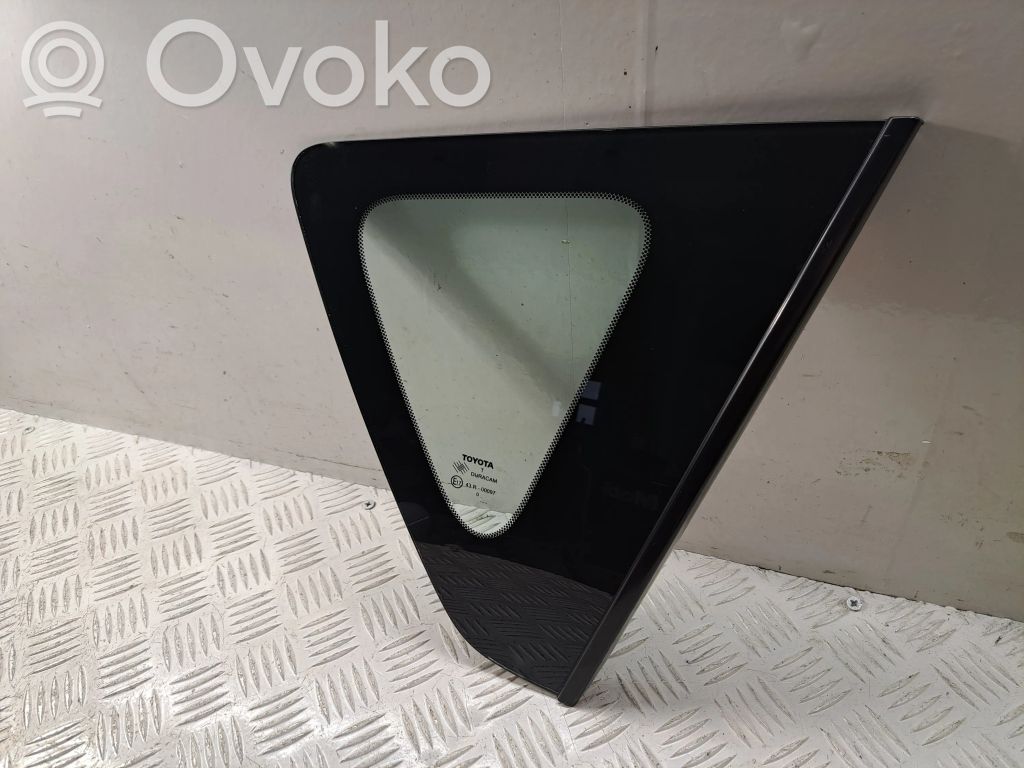 Toyota Verso Rear side window 