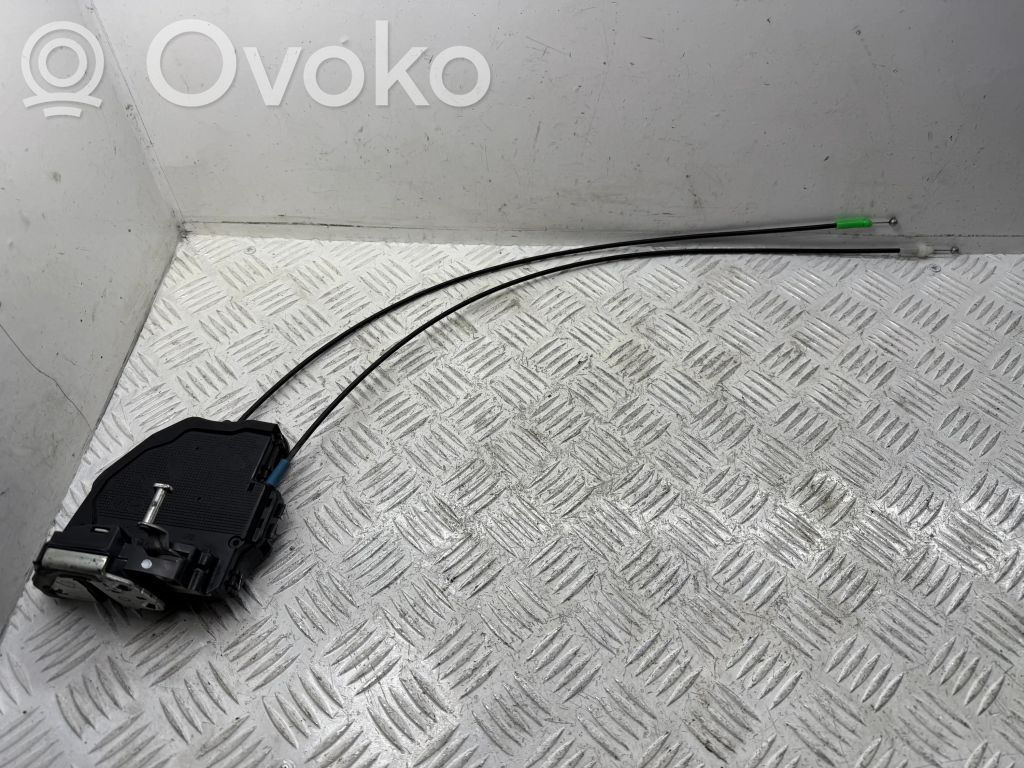 Toyota Verso Takaoven lukko 