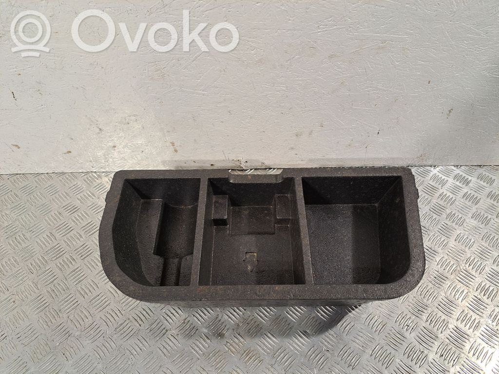 Tool box   649910F020