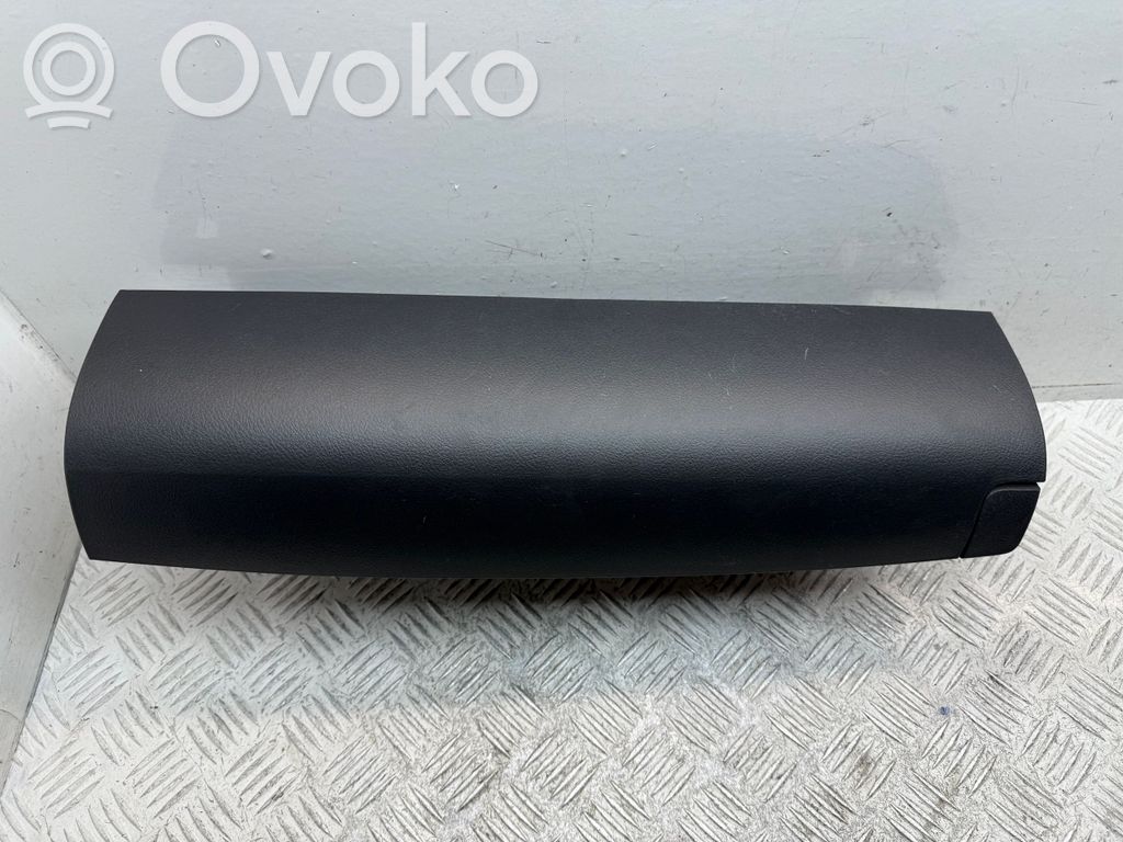 Toyota Verso Guantera 