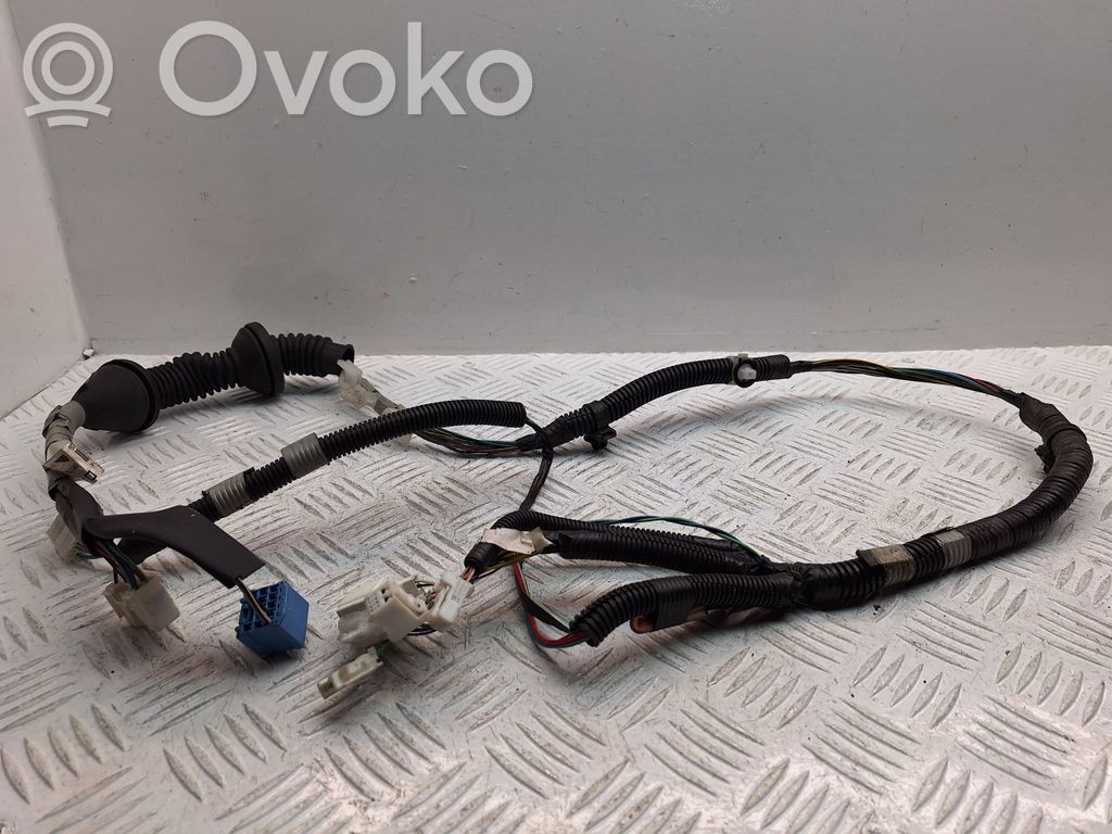 Toyota Verso Cableado de puerta delantera 