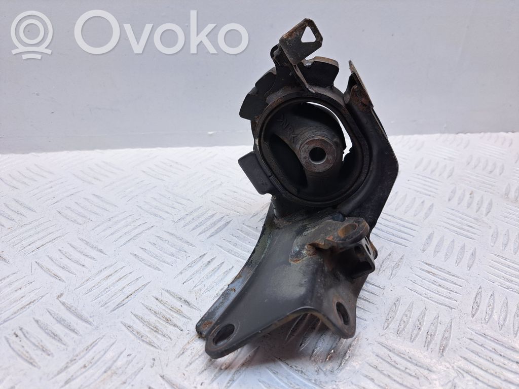 Toyota Avensis T250 Engine mount bracket 