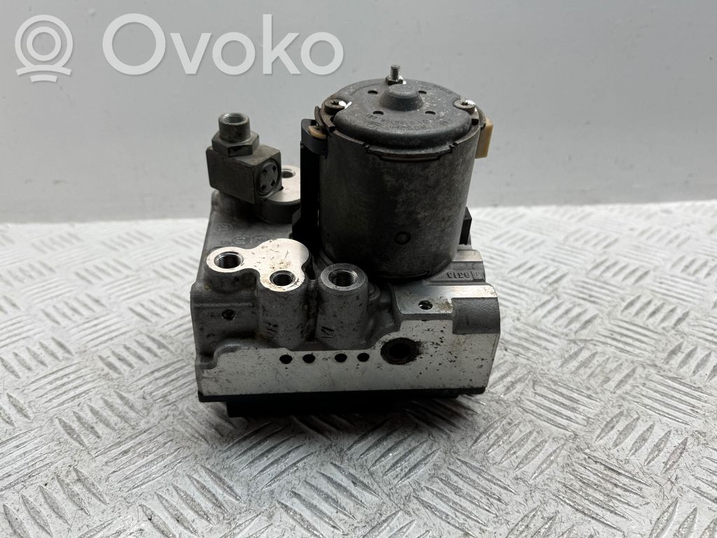 BMW 5 E39 ABS Pump 