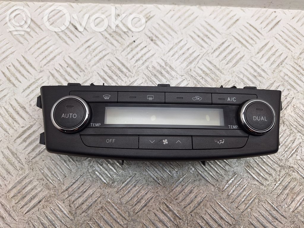 Toyota Avensis T270 Climate control unit 
