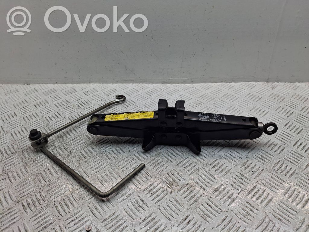 Toyota Corolla Verso AR10 Lewarek samochodowy 