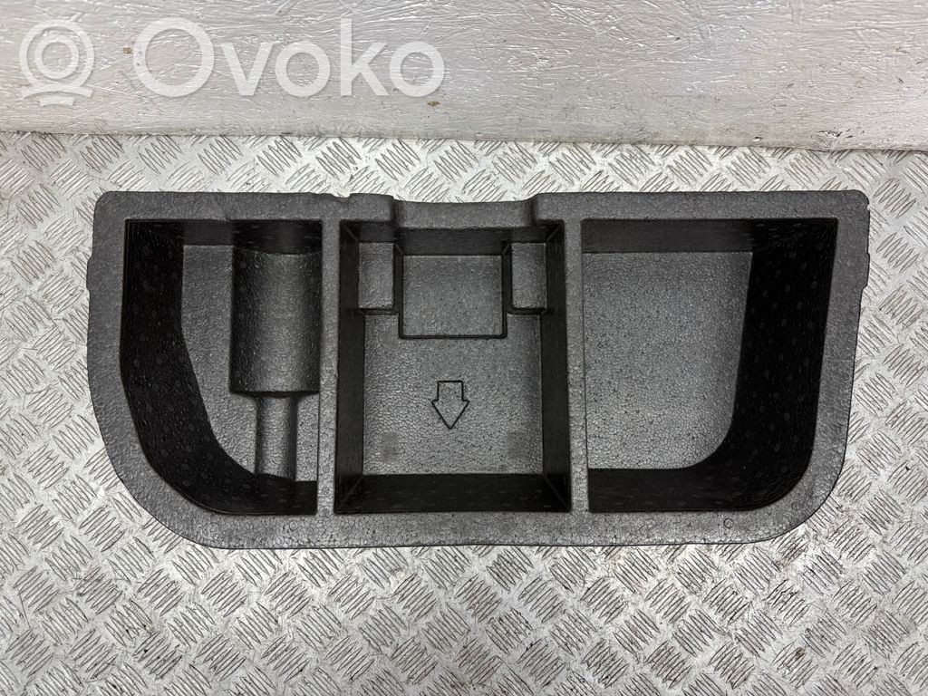 Toyota Verso Tool box 
