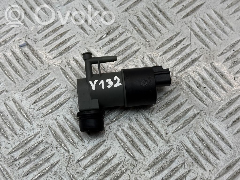 Toyota Verso Windscreen/windshield washer pump 
