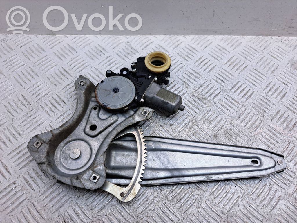 Toyota Auris 150 Elektryczny podnośnik szyby drzwi tylnych 