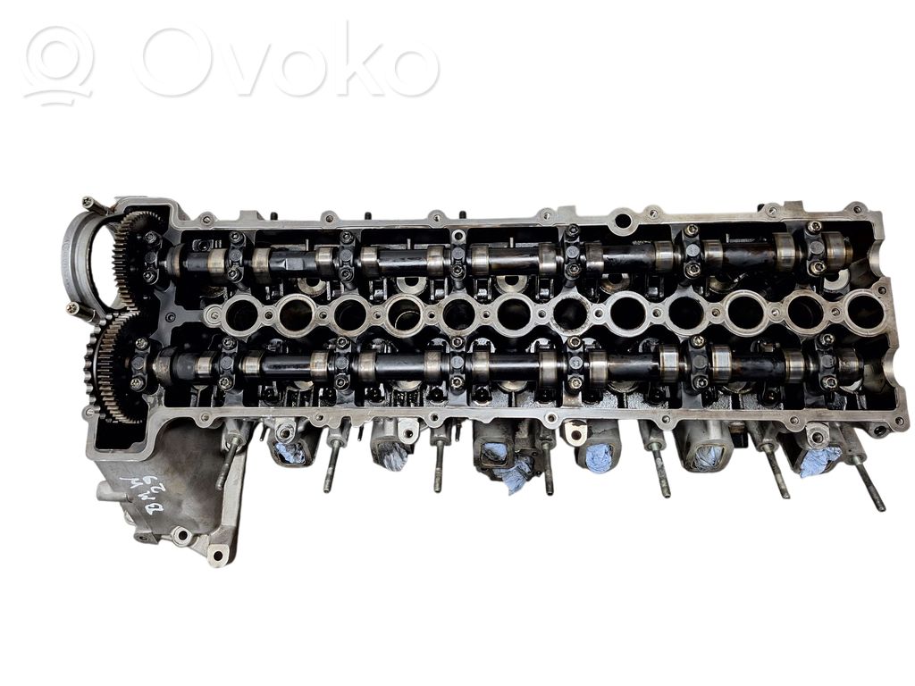 BMW 3 E90 E91 Engine head 
