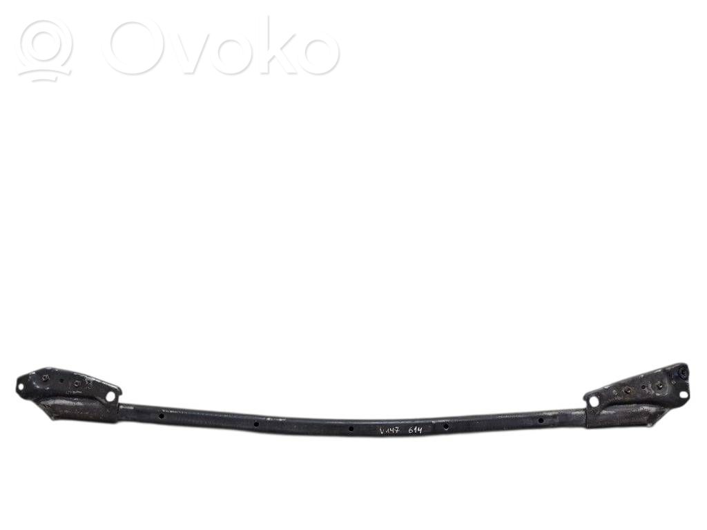Eje trasero   536050F010