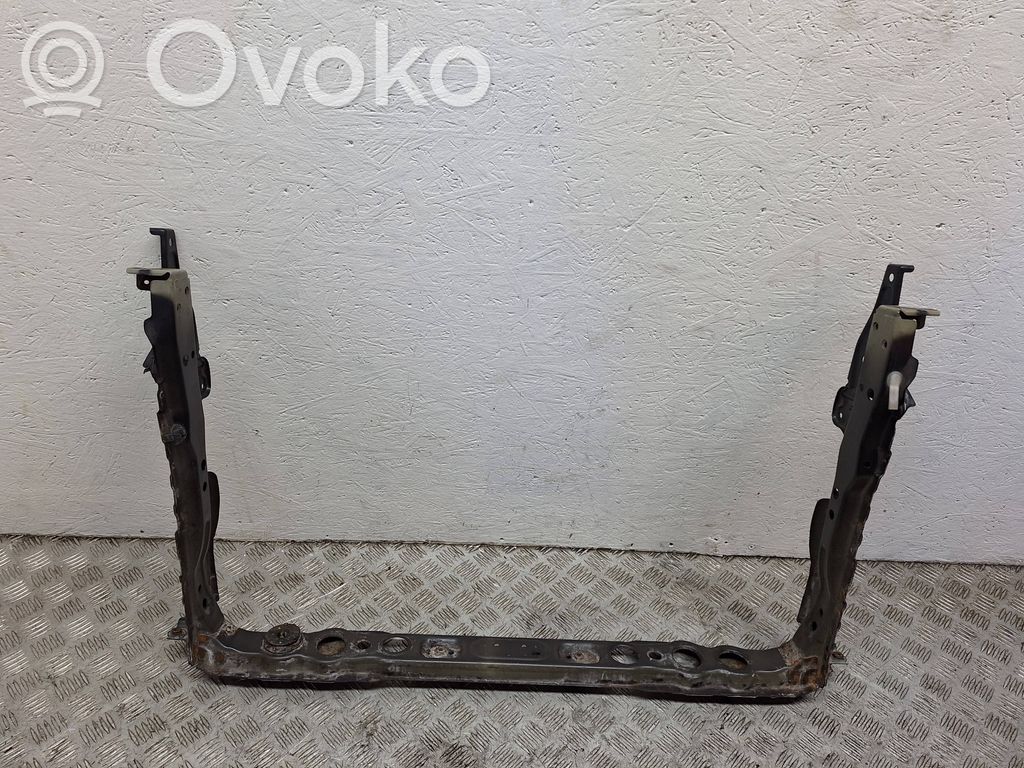 Toyota Verso Radiatorių panelė 
