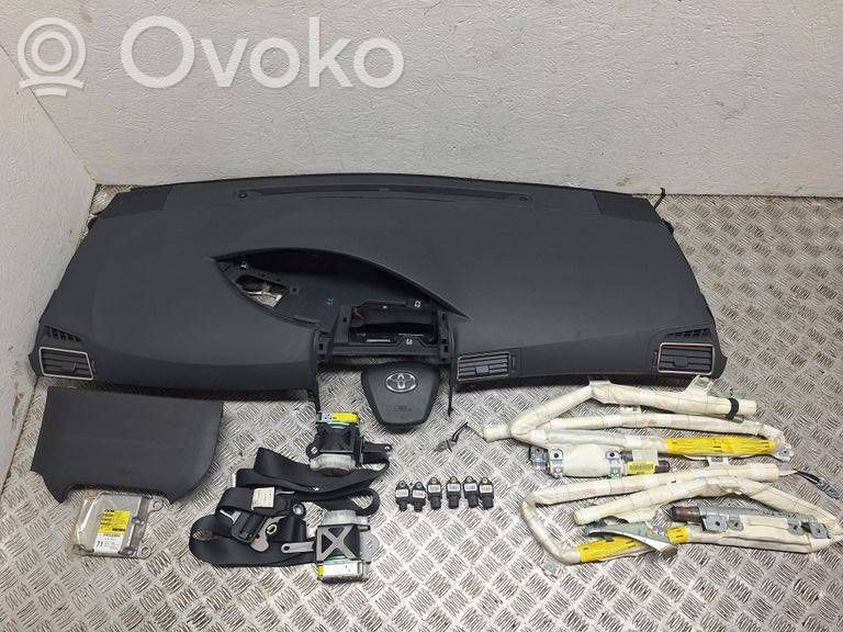Toyota Verso Turvatyynysarja paneelilla 