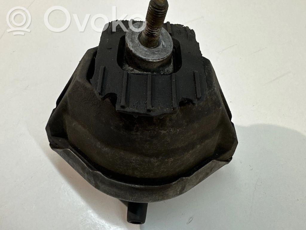 BMW 5 E60 E61 Engine mount bracket 