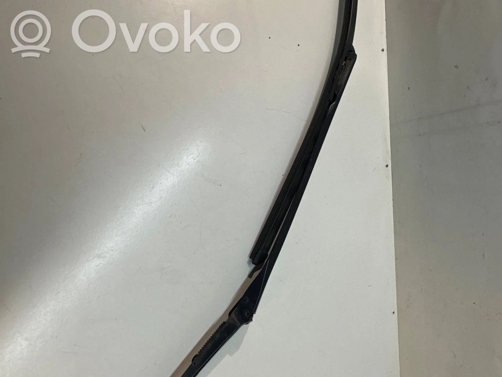BMW 5 E60 E61 Front wiper blade arm 