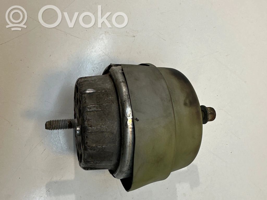 Audi A6 S6 C6 4F Engine mount bracket 