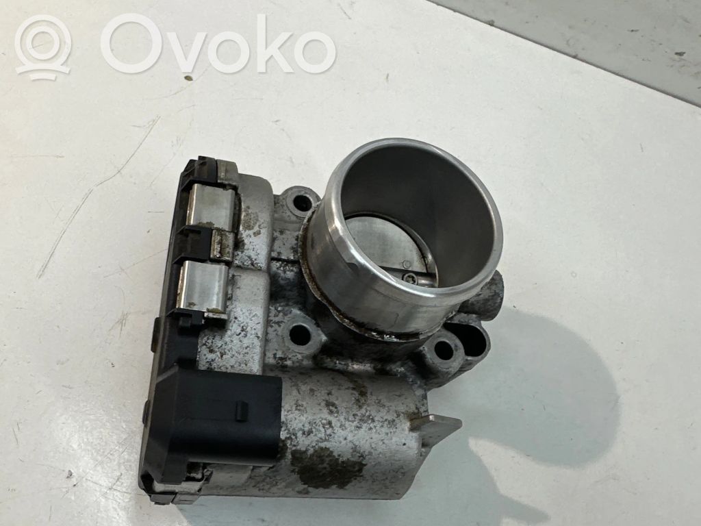Ford Fiesta Droselinė sklendė 