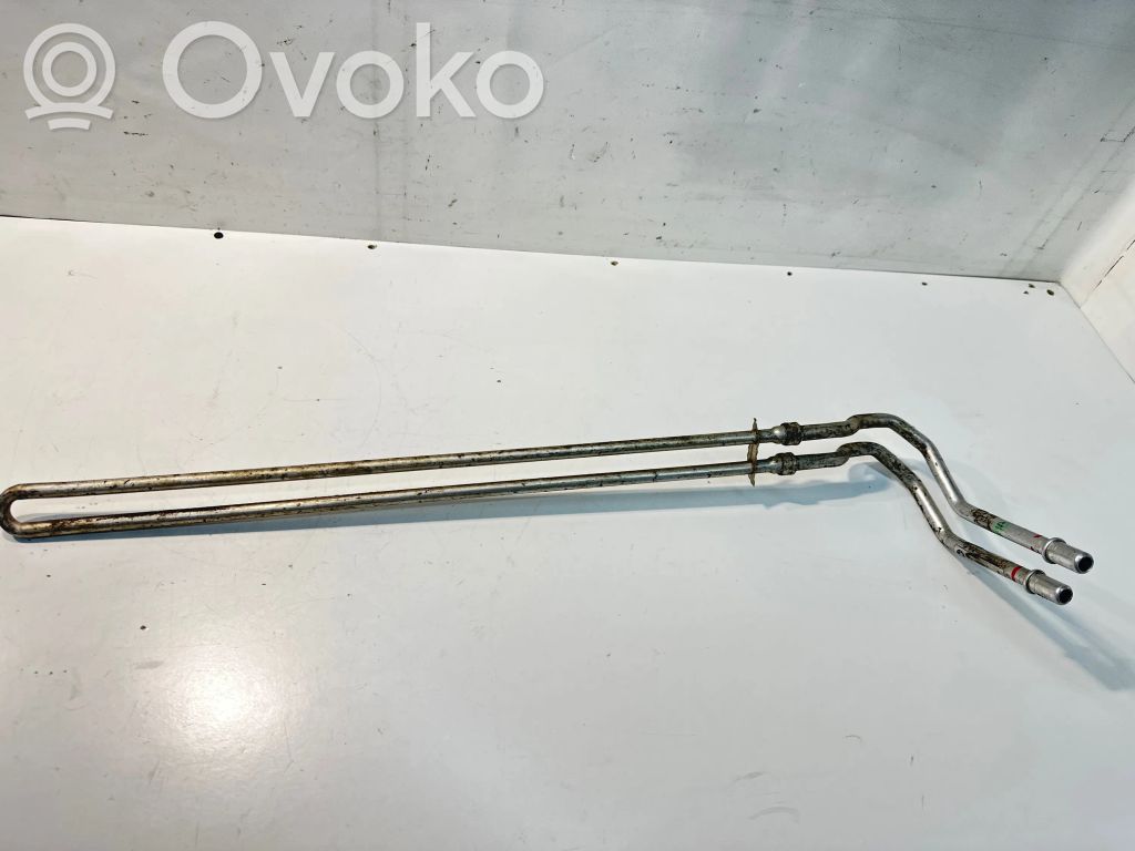 BMW 5 E60 E61 Pārnesumkārbas eļļas dzesētāja caurulīte (-es) / šļūtene (-es) 