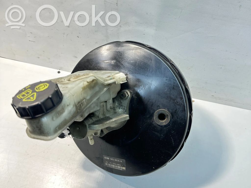 Volvo V50 Brake booster 
