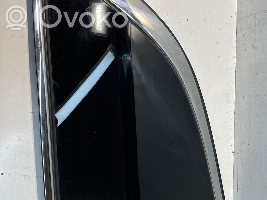 Rear side window