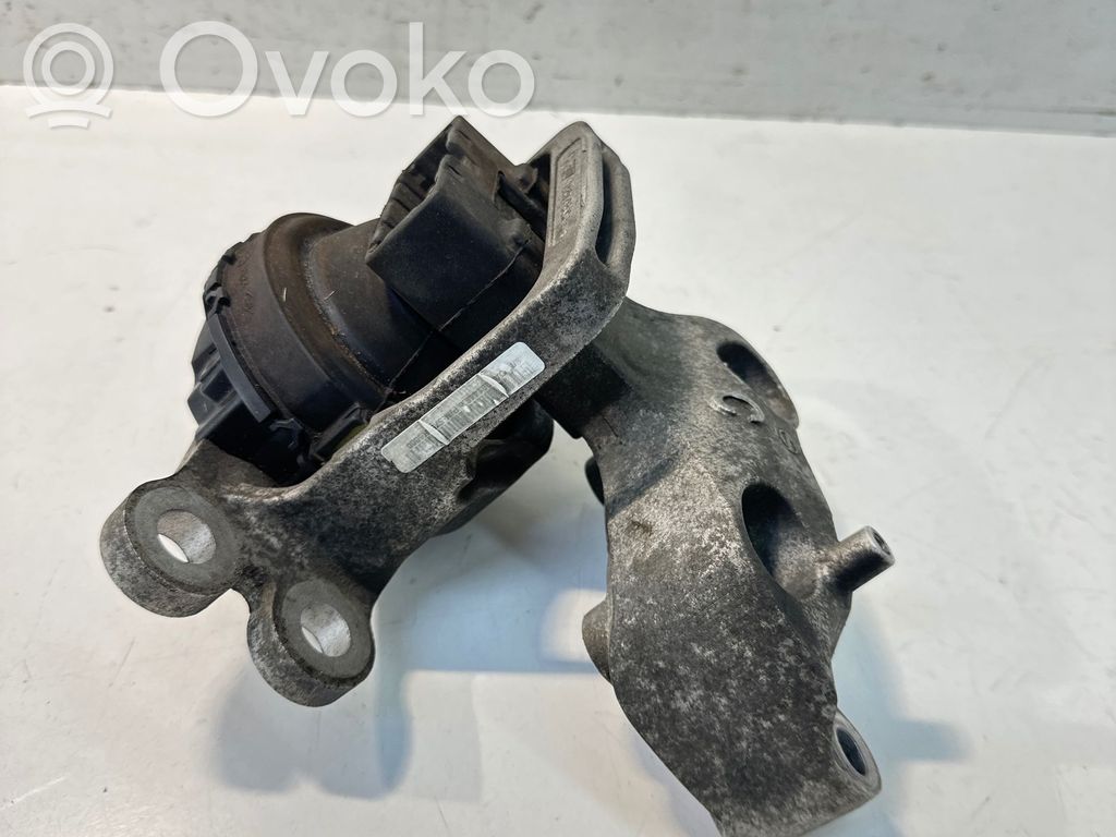 Engine mount bracket   112114BAOA