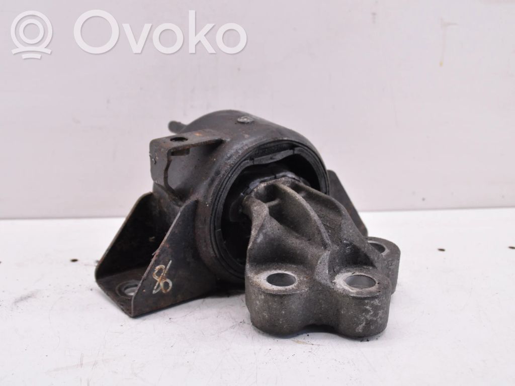 Opel Mokka X Engine mount bracket 
