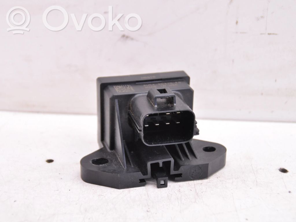 Ford C-MAX II Fuel pump relay 