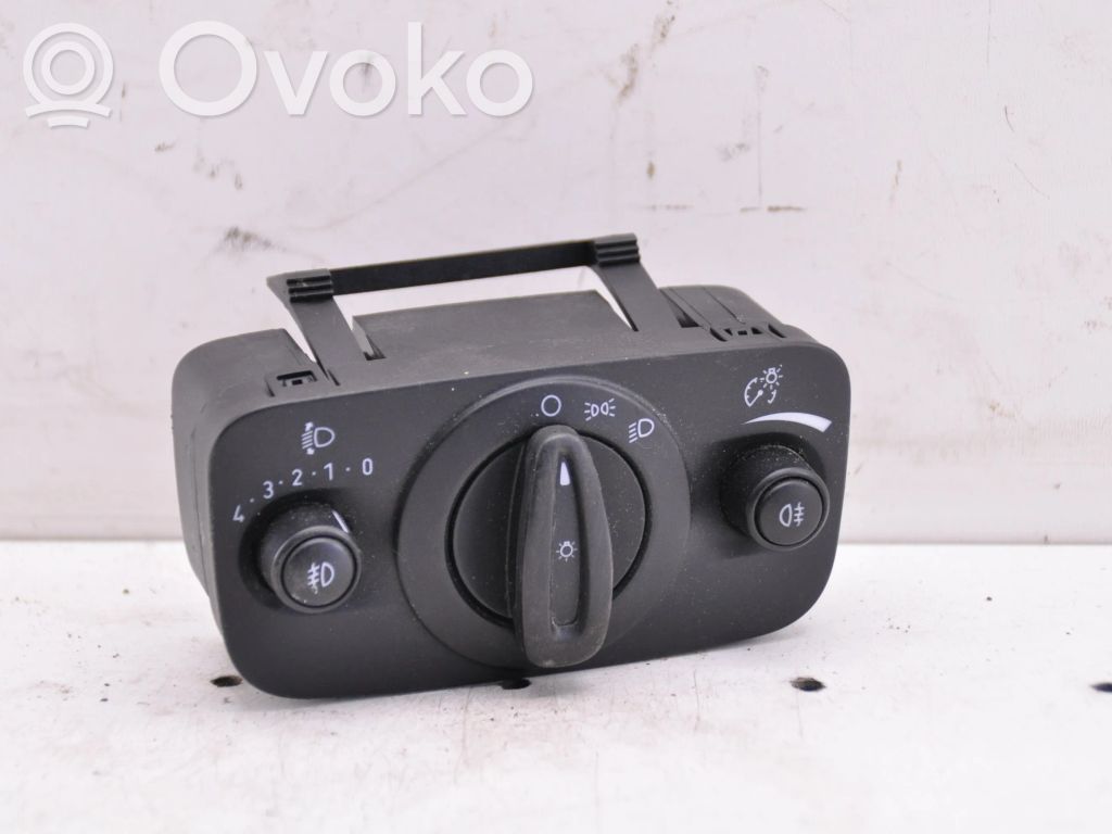 Ford C-MAX II Light switch 