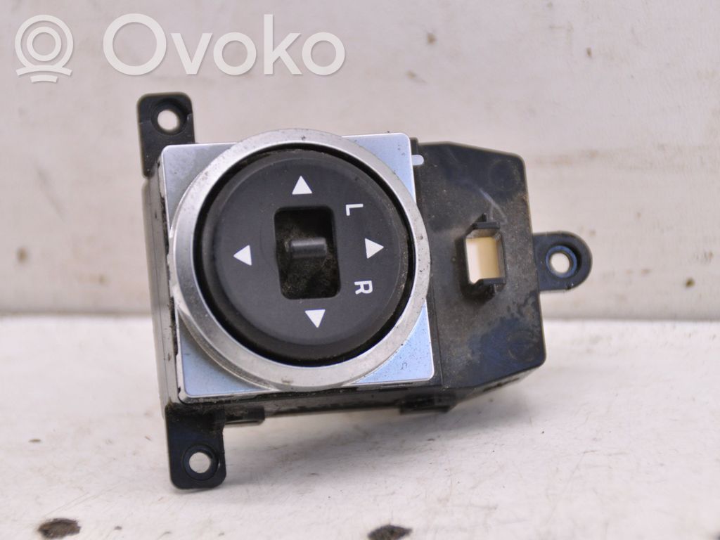 Hyundai i10 Wing mirror switch 