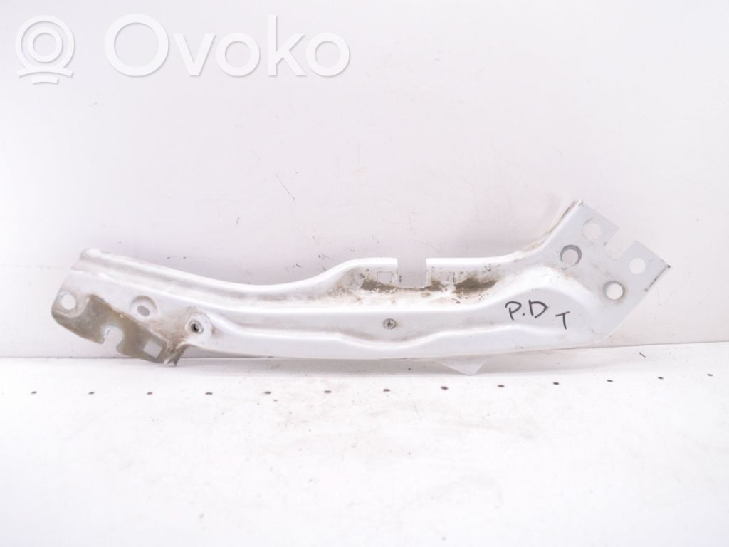 Toyota Proace Halterung Scheinwerfer 