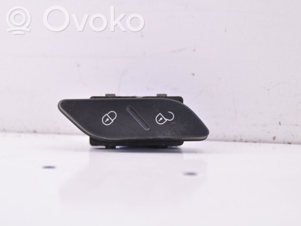 Volkswagen Golf VI Central locking switch button 
