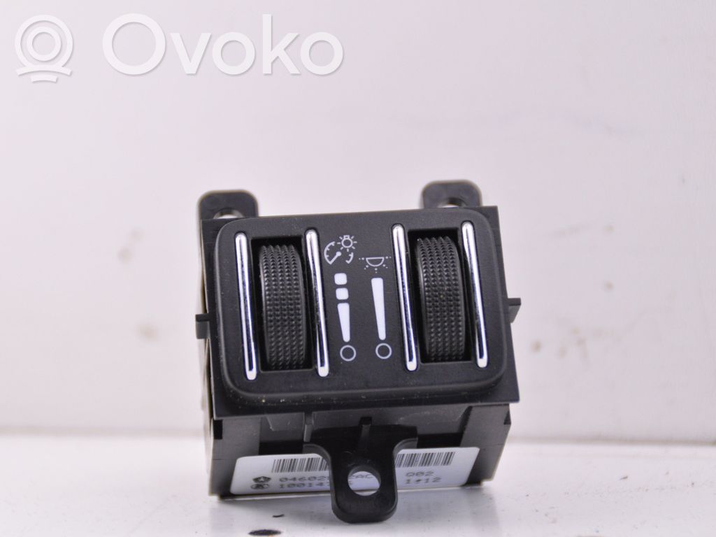 Chrysler Town & Country V Panel lighting control switch 