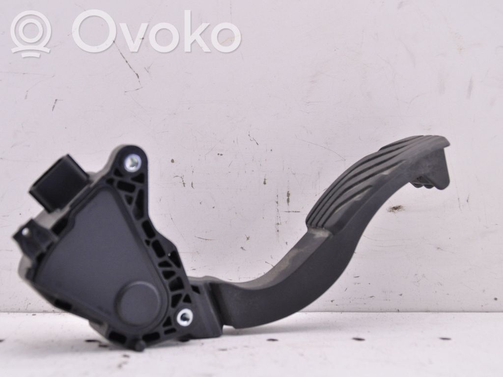Dacia Sandero III Accelerator throttle pedal 