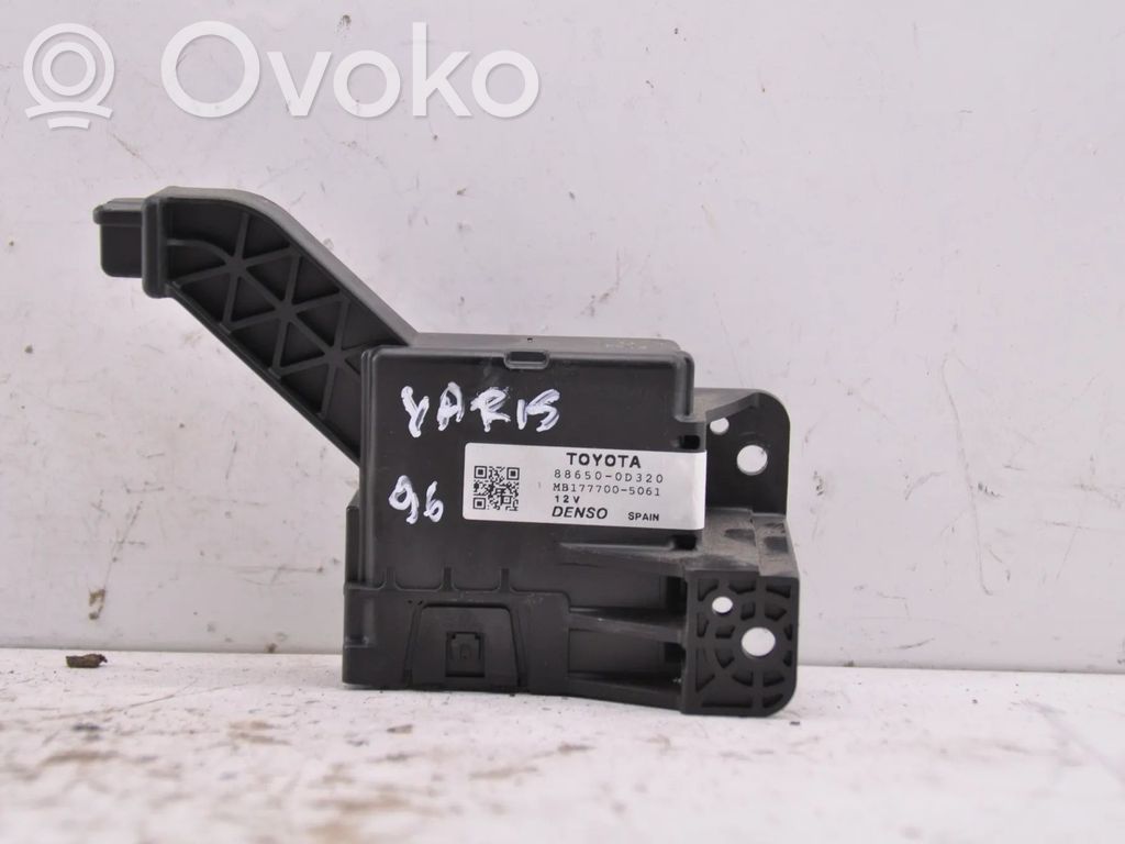 Toyota Yaris Climate control unit 