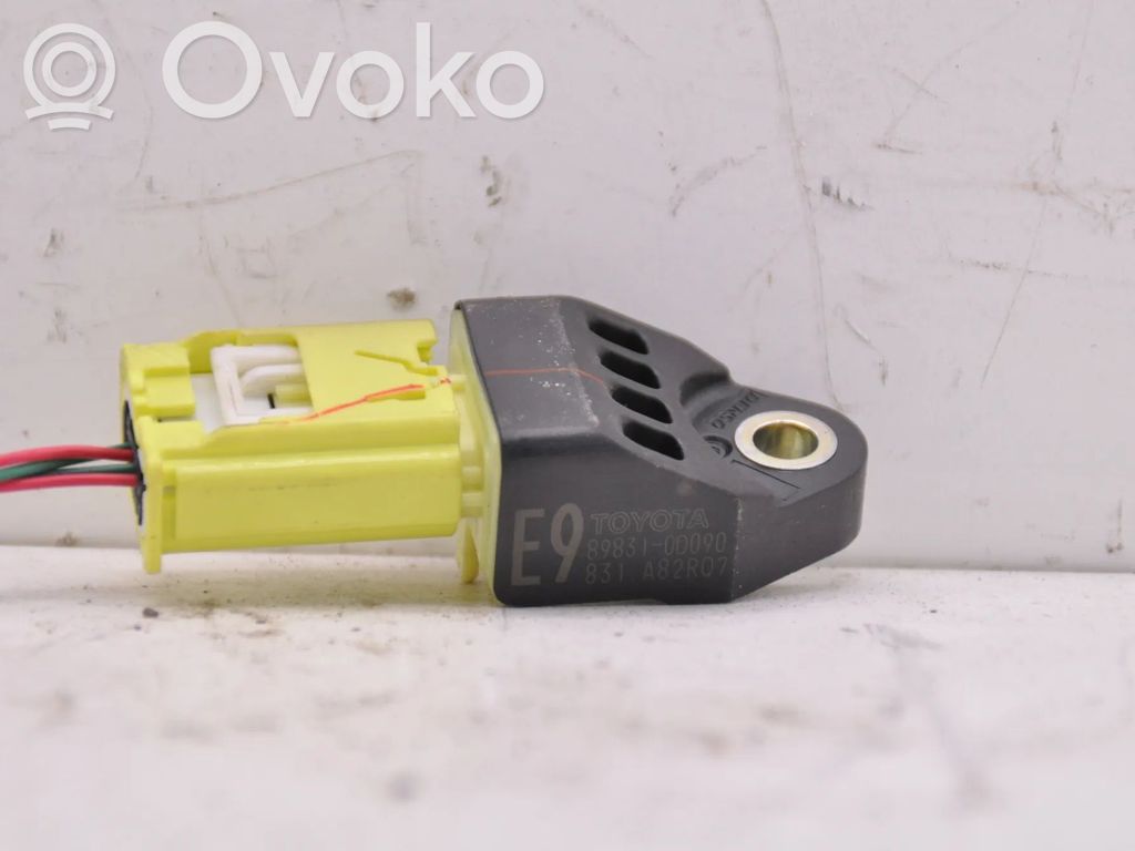 Toyota Yaris Sensor impacto/accidente para activar Airbag 