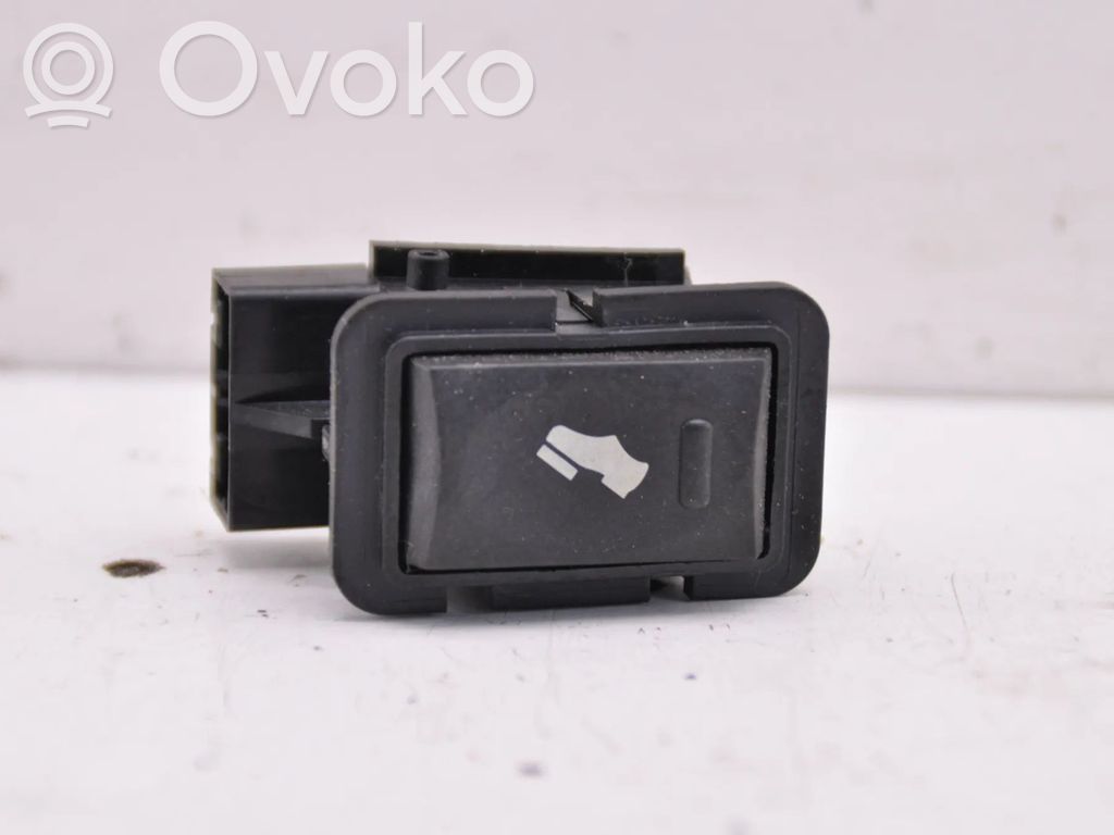 Chrysler Town & Country V Steering wheel buttons/switches 