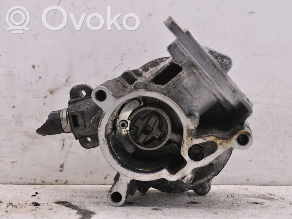 Audi Q5 SQ5 8R Vacuum pump 