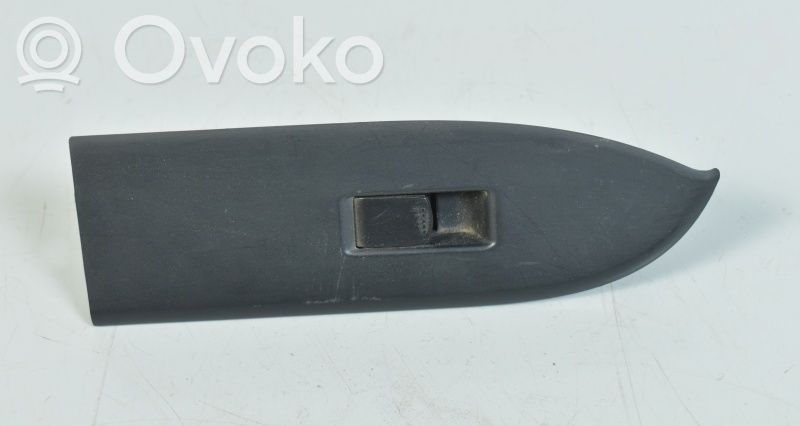Suzuki Grand Vitara II Electric window control switch 