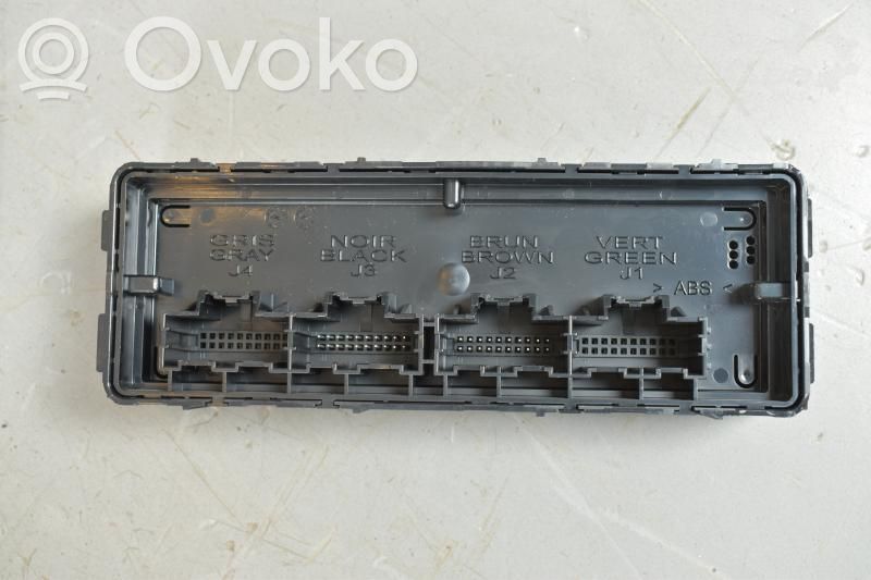 Climate control unit   13578112