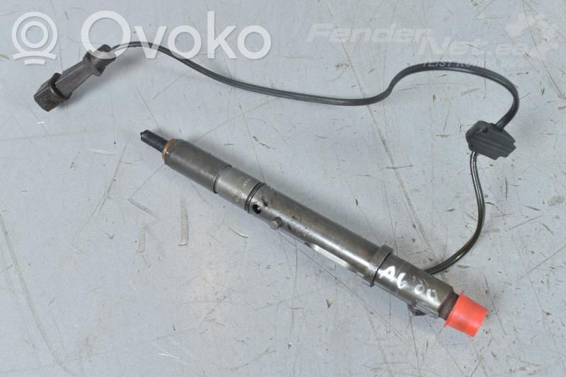 Inyector de combustible   0432133816,059130202C