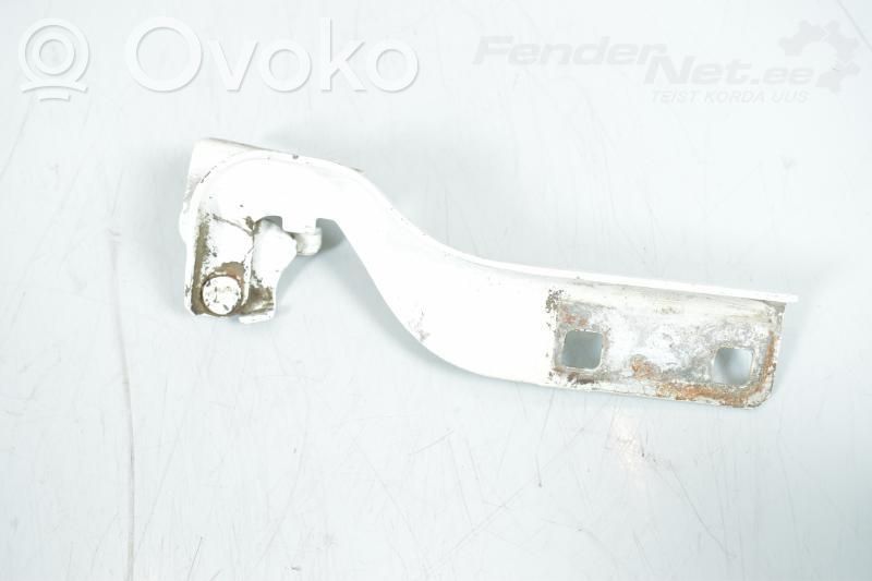 Engine bonnet/hood hinges   7912A6
