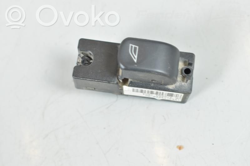 Jaguar X-Type Electric window control switch 