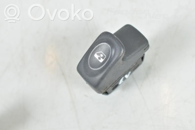 Renault Clio II Electric window control switch 