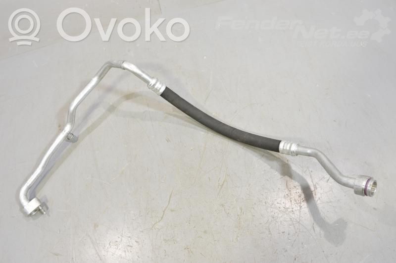 Ilmastointilaitteen putki (A/C)   5Q0820743E